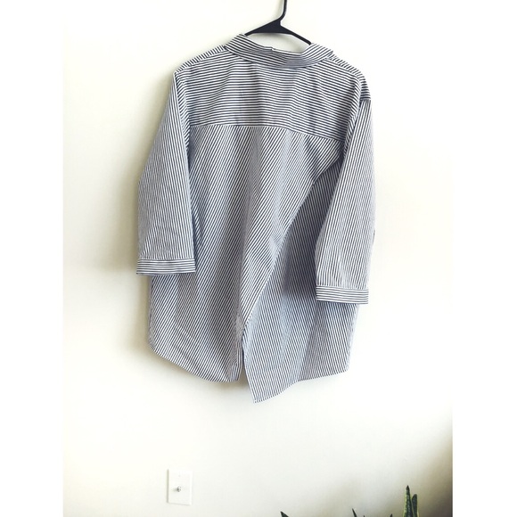 Ava & Viv Pin Stripe Blouse - Picture 3 of 5